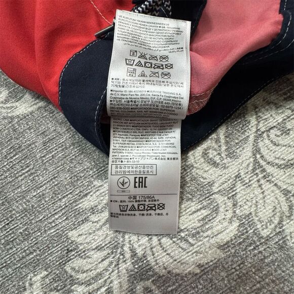 GAP Men's Red Bermuda Board Shorts Size M Casual Summer Swimwear - Picture 9 of 9